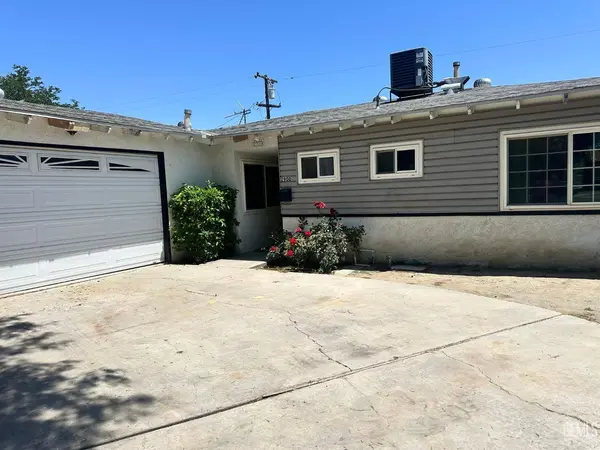 2900 Dore Drive, Bakersfield, CA 93304