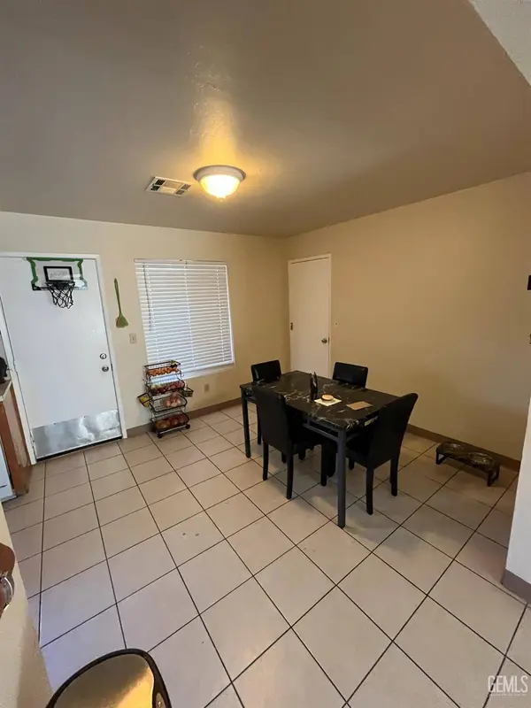 6011 Hill Dale, Bakersfield, CA 93306