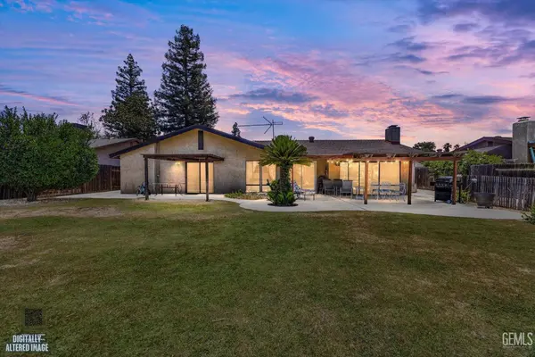 7109 School House Lane, Bakersfield, CA 93309