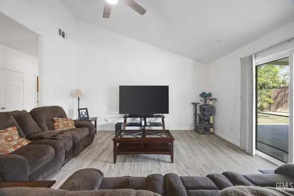 5504 Baja Drive, Bakersfield, CA 93307