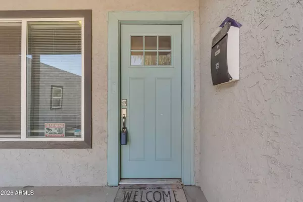 2215 W HIGHLAND Avenue, Phoenix, AZ 85015