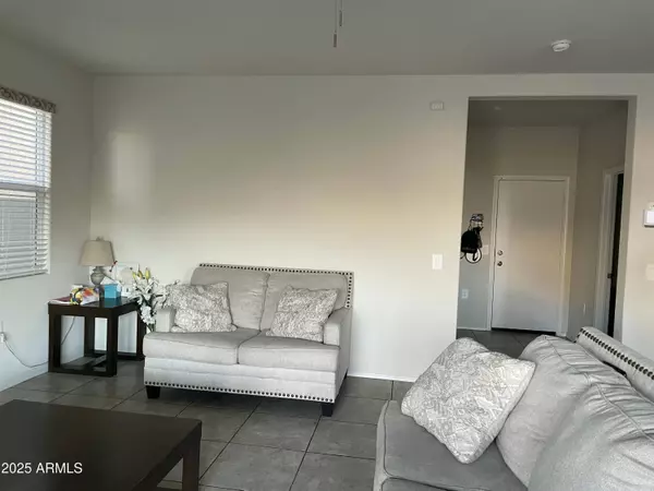 35262 W SAN ILDEFANSO Avenue, Maricopa, AZ 85138