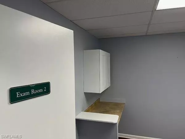 983 N collier BLVD #205, Marco Island, FL 34145