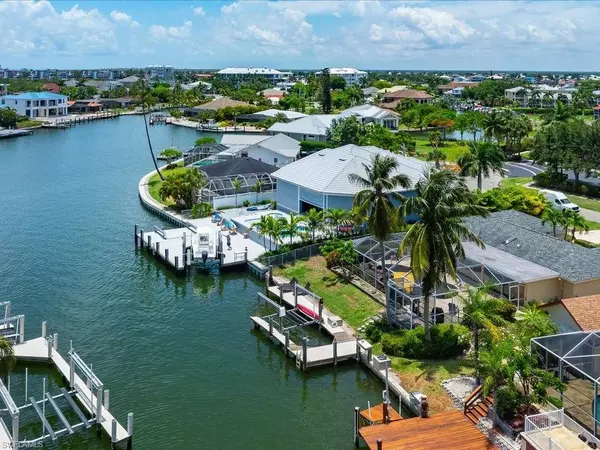 1104 Gayer WAY, Marco Island, FL 34145