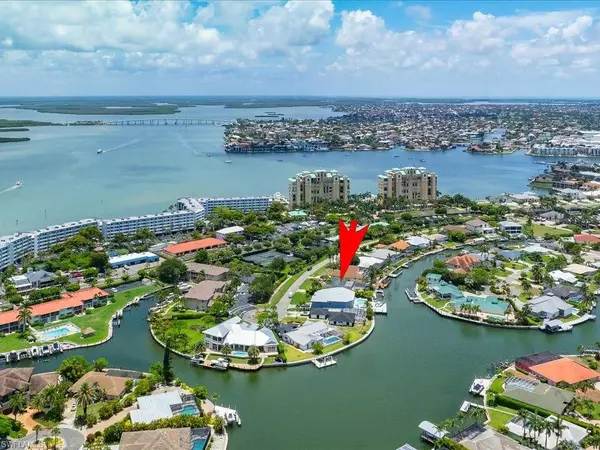 1104 Gayer WAY, Marco Island, FL 34145