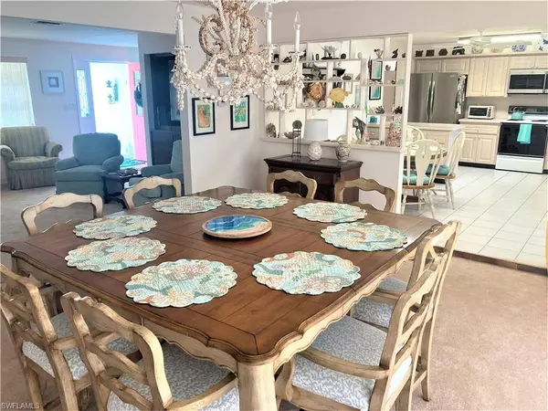 1256 Mistletoe CT, Marco Island, FL 34145