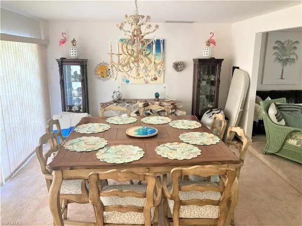 1256 Mistletoe CT, Marco Island, FL 34145