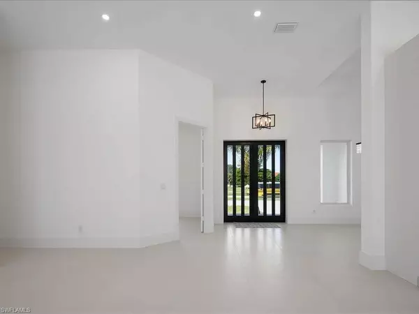 131 Bald Eagle DR, Marco Island, FL 34145