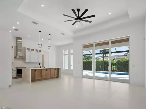 131 Bald Eagle DR, Marco Island, FL 34145