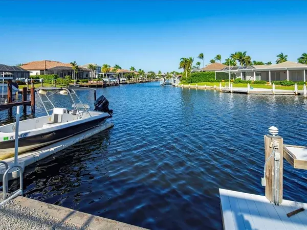 28 Madagascar CT, Marco Island, FL 34145