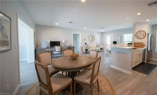 911 Heron CT, Marco Island, FL 34145