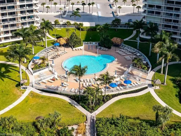 380 Seaview CT #204, Marco Island, FL 34145