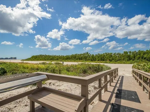 380 Seaview CT #204, Marco Island, FL 34145