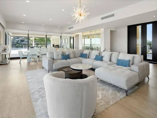 1798 Wavecrest CT, Marco Island, FL 34145