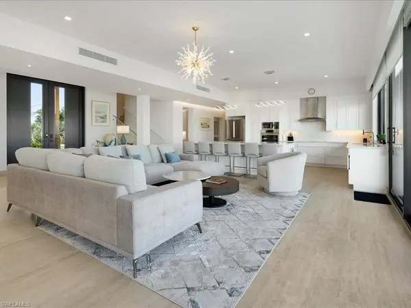 1798 Wavecrest CT, Marco Island, FL 34145