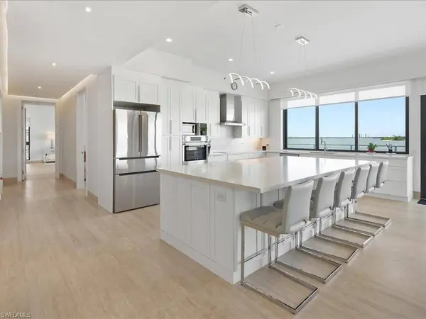 1798 Wavecrest CT, Marco Island, FL 34145