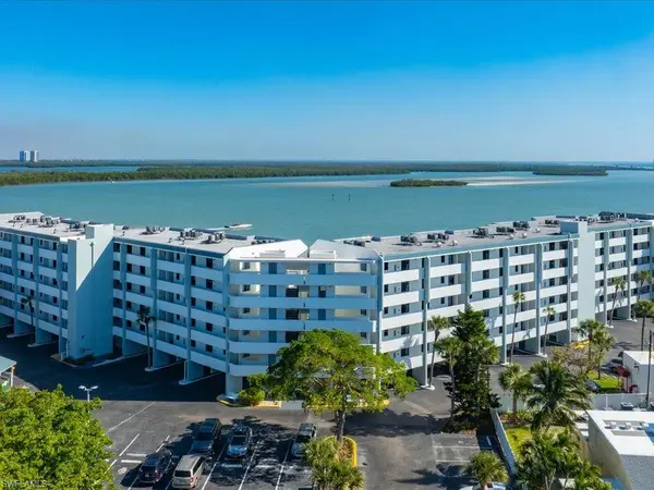 1085 Bald Eagle DR #B404, Marco Island, FL 34145