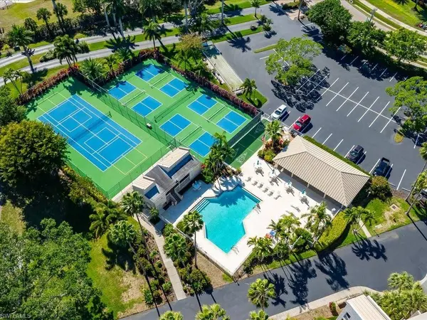 901 Collier CT #5-903, Marco Island, FL 34145