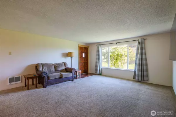 209 W Scott ST, Aberdeen, WA 98520