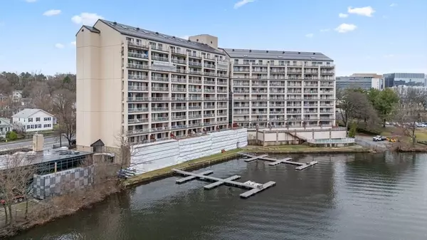 65 Lake Ave #815, Worcester, MA 01604