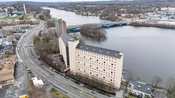 65 Lake Ave #815, Worcester, MA 01604