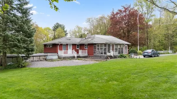 26 High St, Shrewsbury, MA 01545