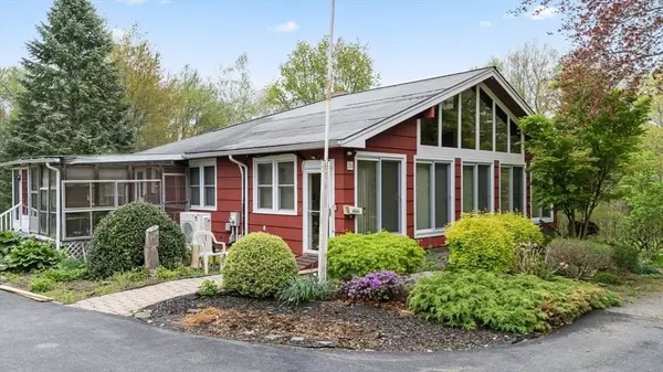 26 High St, Shrewsbury, MA 01545