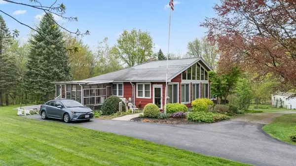 26 High St, Shrewsbury, MA 01545