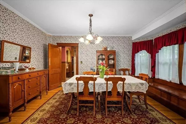 39 Kosta Street, Worcester, MA 01607