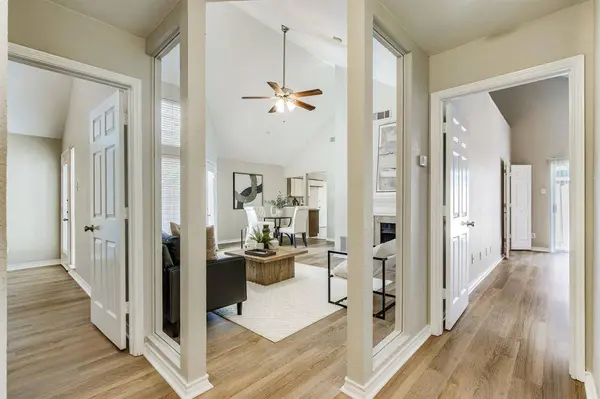 18055 Whispering Gables Lane, Dallas, TX 75287