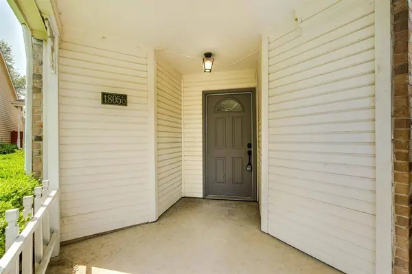 18055 Whispering Gables Lane, Dallas, TX 75287