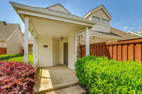 18055 Whispering Gables Lane, Dallas, TX 75287