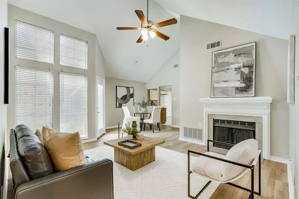 18055 Whispering Gables Lane, Dallas, TX 75287