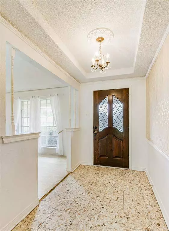 12130 Lochwood Boulevard, Dallas, TX 75218