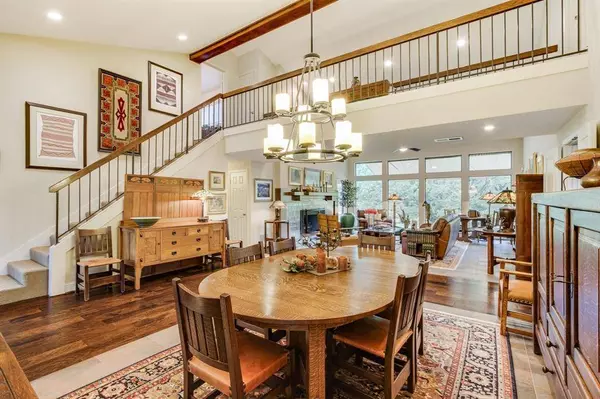 2718 W Prairie Creek Drive, Richardson, TX 75080