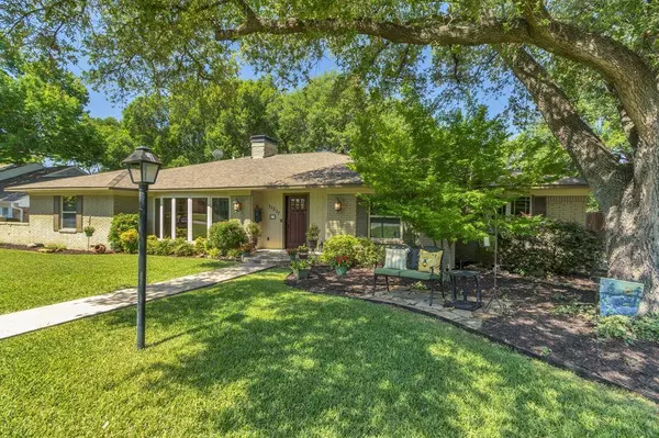 11217 Wonderland Trail, Dallas, TX 75229