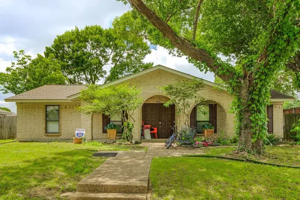 431 Ridge Crest Drive, Richardson, TX 75080