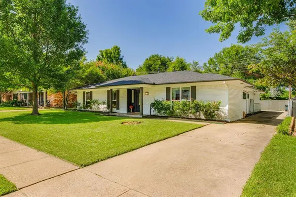 521 Sage Valley Drive, Richardson, TX 75080