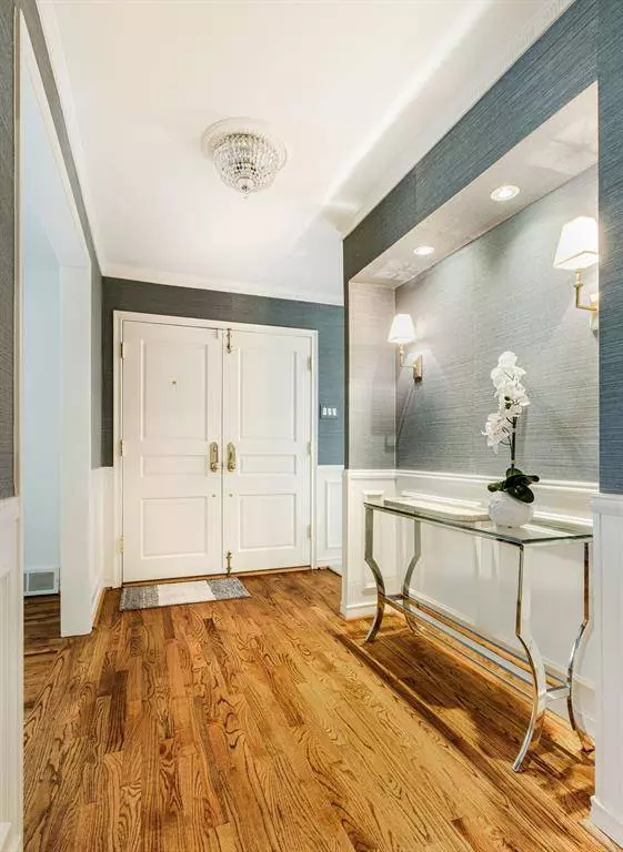 11211 Wonderland Trail, Dallas, TX 75229