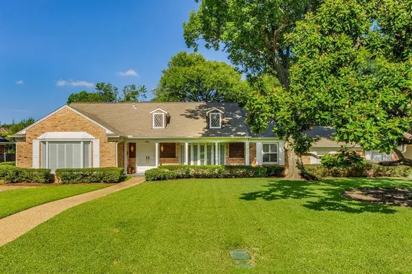 11211 Wonderland Trail, Dallas, TX 75229