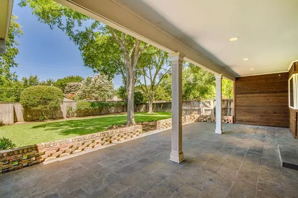 11211 Wonderland Trail, Dallas, TX 75229