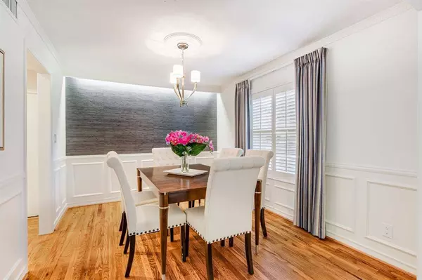 11211 Wonderland Trail, Dallas, TX 75229