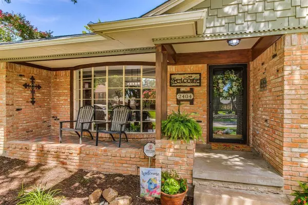 2404 Grandview Drive, Richardson, TX 75080