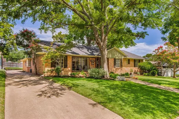 2404 Grandview Drive, Richardson, TX 75080