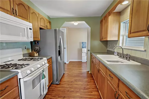 810 Beech CT, Sebastian, FL 32976