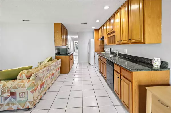 8520 US Highway 1 #E-4, Sebastian, FL 32976