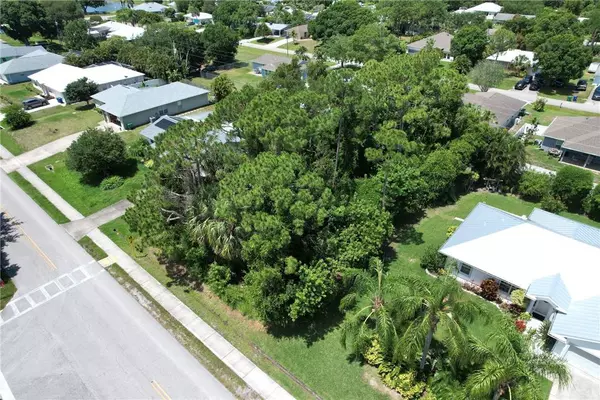 418 Easy ST, Sebastian, FL 32958