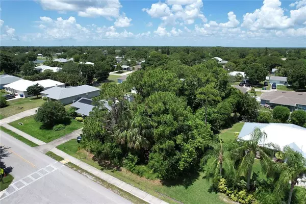 418 Easy ST, Sebastian, FL 32958