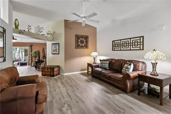 587 Cottonwood RD, Sebastian, FL 32958