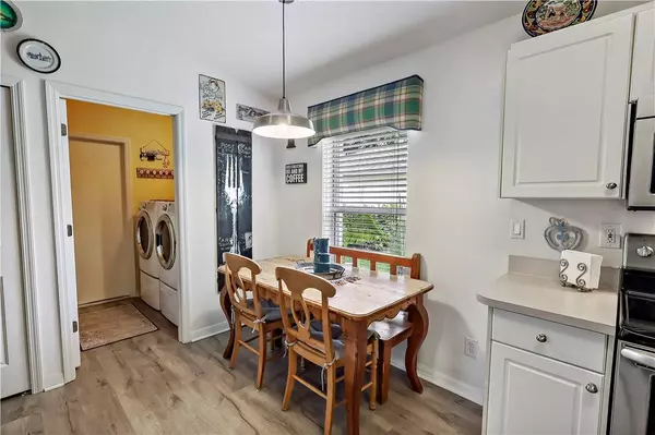 587 Cottonwood RD, Sebastian, FL 32958